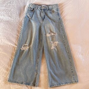 Light blue wash jeans